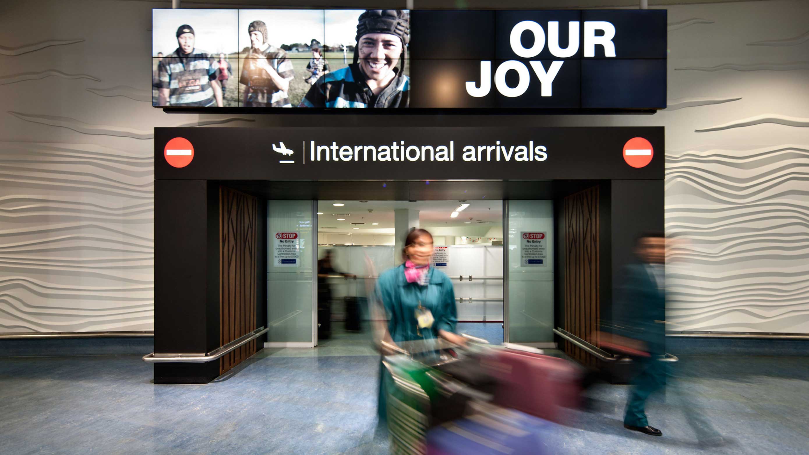 international arrivals gate